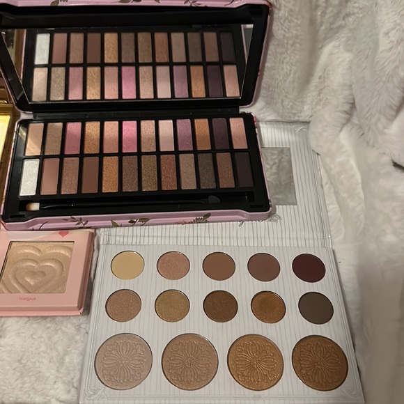 Makeup bundle shadow - Picture 2 of 4